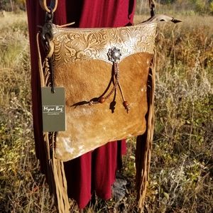 Caramel Dream Dash Bag